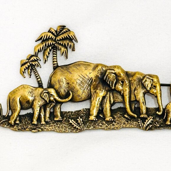 Vintage JJ (Jonette Jewelry) Brass Tone Jungle Elephant Scene - 4.25" x 1.75" - Picture 3 of 5